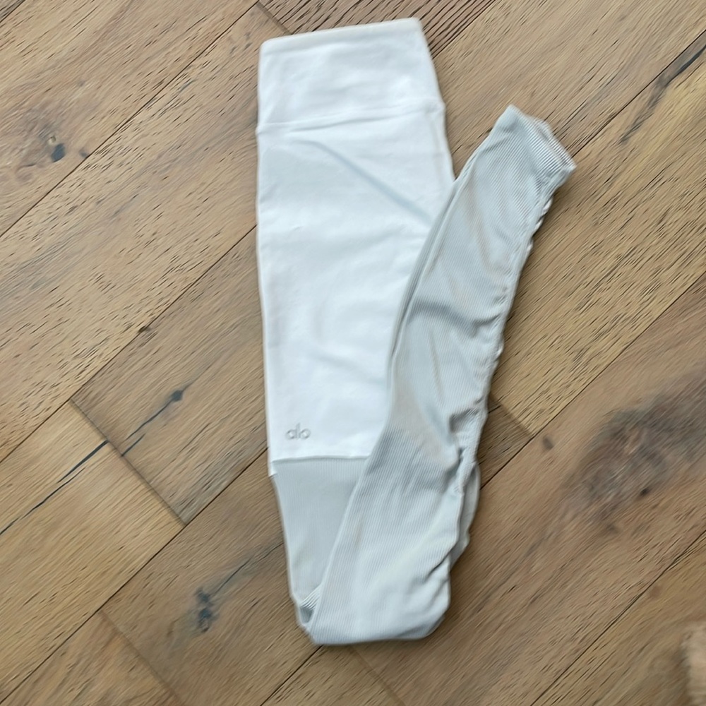 Alo Yoga leggings